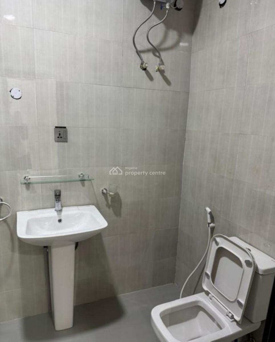 3 Bedroom Flat, Off Awolowo Way, Ikeja, Lagos, Flat / Apartment for Rent