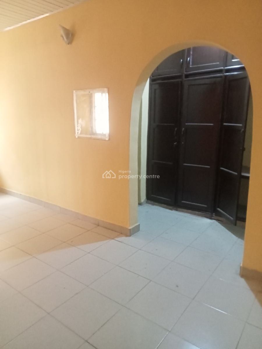 Spacious 4 Bedroom Apartment  (ensuite), Abule Egba, Abule Egba, Agege, Lagos, Flat / Apartment for Rent