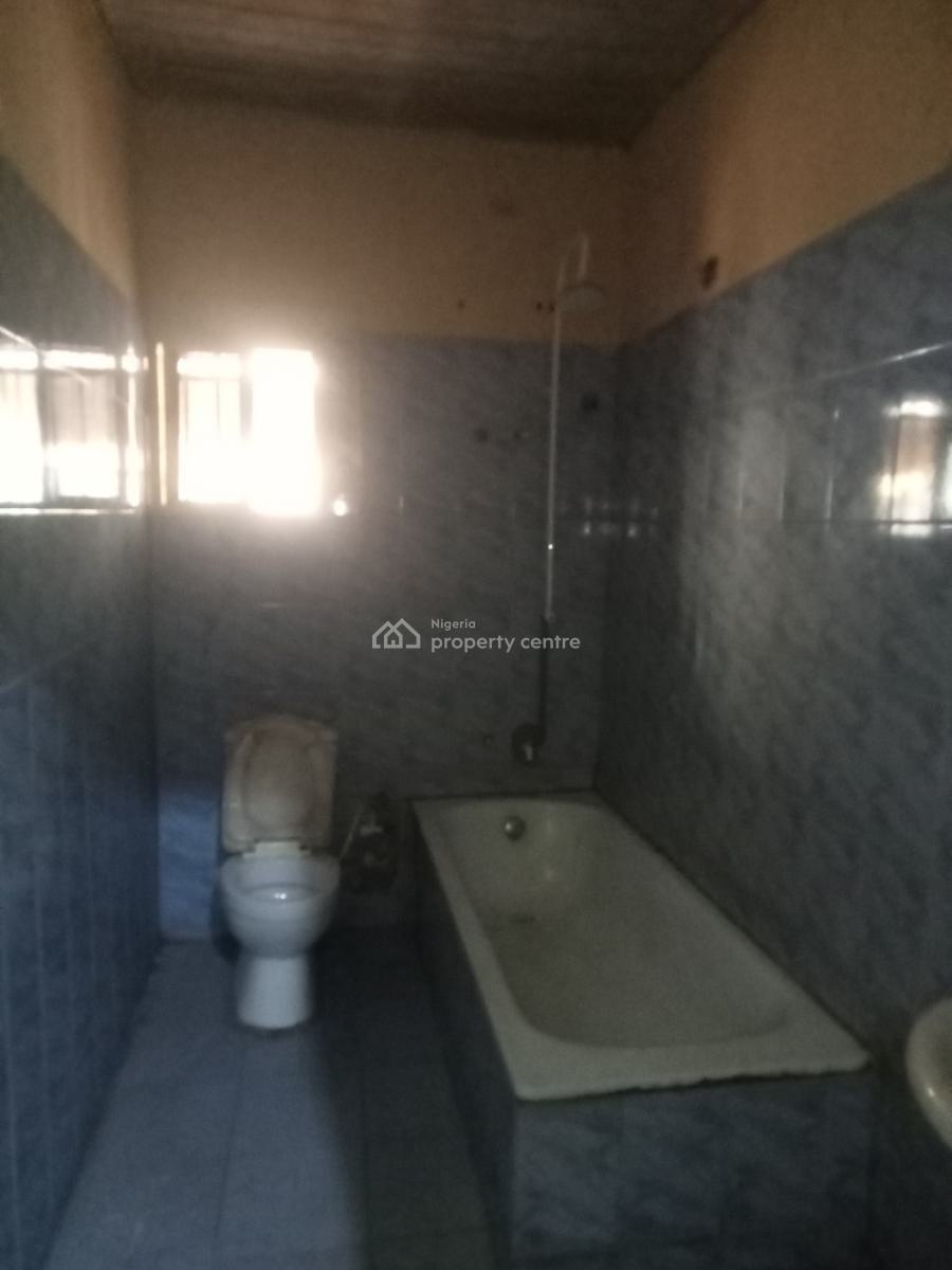 Spacious 4 Bedroom Apartment  (ensuite), Abule Egba, Abule Egba, Agege, Lagos, Flat / Apartment for Rent