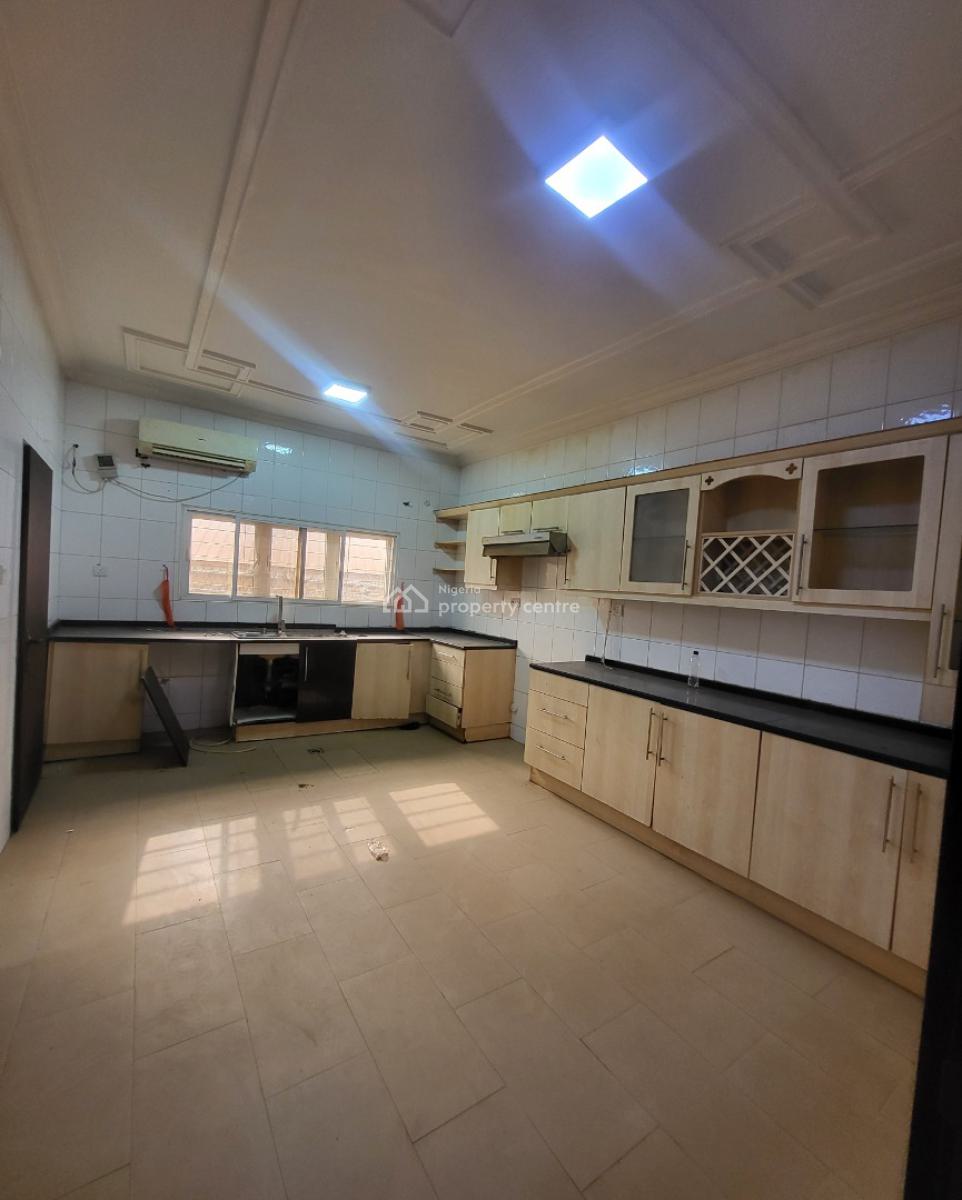 Luxurious Massive 4bedroom Terrace Duplex, By American International School, Durumi, Abuja, Semi-detached Duplex for Rent