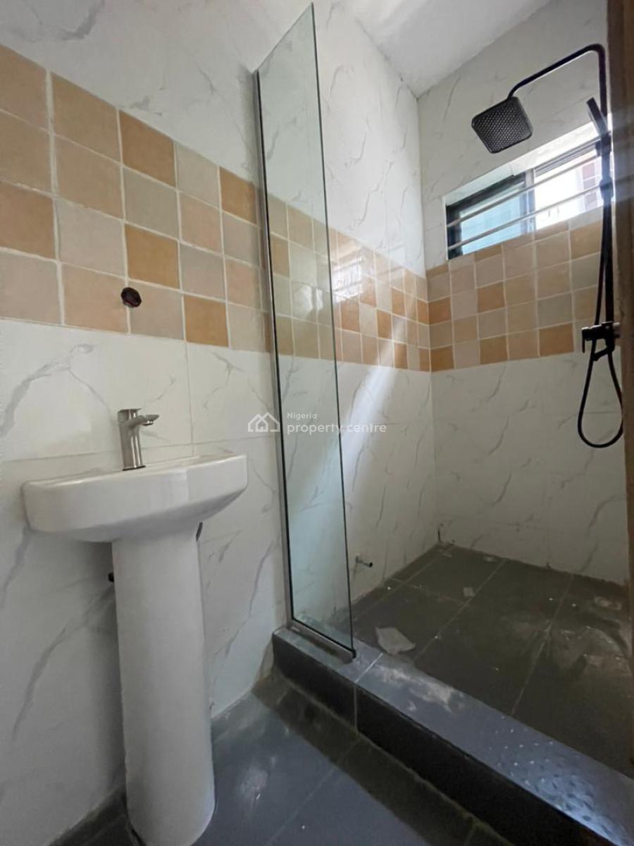 Contemporary 2 Bedroom Serviced Apartment, Ologolo, Lekki, Lagos, Flat / Apartment for Sale