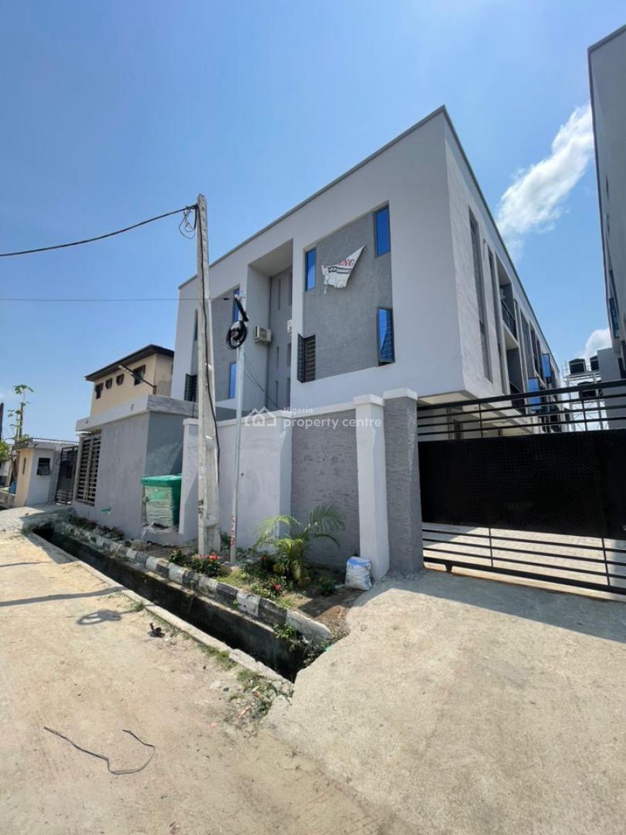 Contemporary 2 Bedroom Serviced Apartment, Ologolo, Lekki, Lagos, Flat / Apartment for Sale