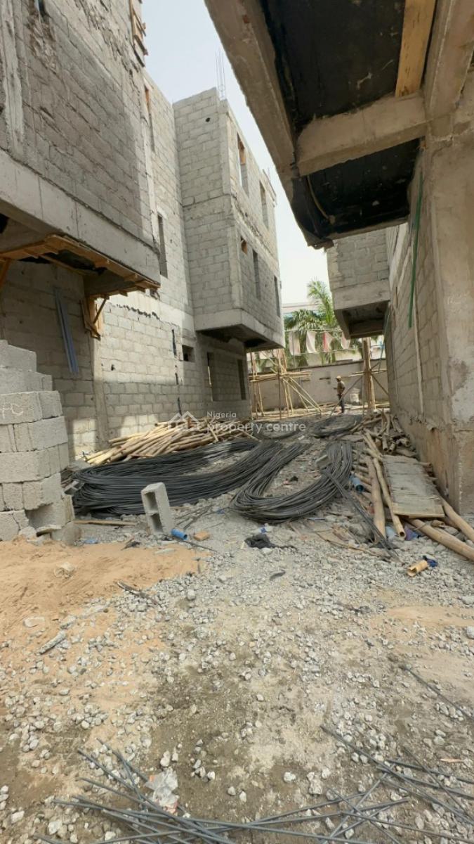 5bedroom Semi-detached with Bq, Gwarinpa, Abuja, Semi-detached Duplex for Sale