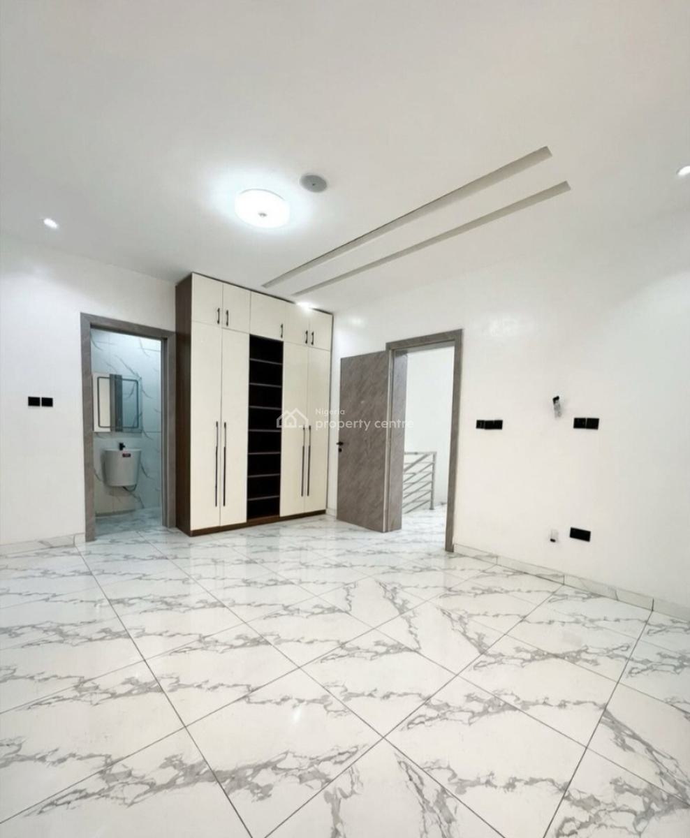 Tastefully Finished and Self-compound and Self-serviced 4 Bedroom En-s, Lekki Phase 1, Lekki, Lagos, Terraced Duplex for Sale