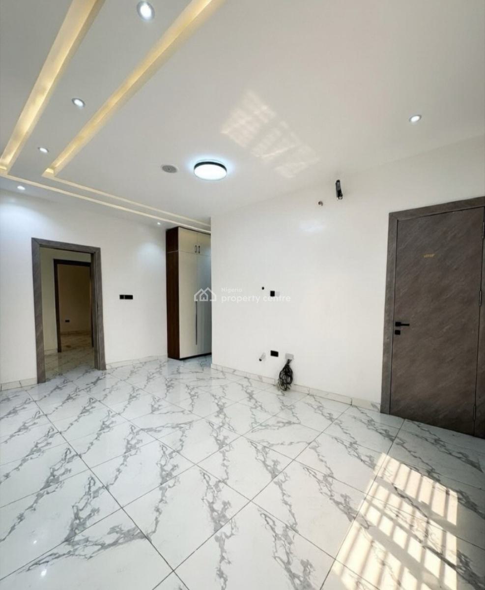 Tastefully Finished and Self-compound and Self-serviced 4 Bedroom En-s, Lekki Phase 1, Lekki, Lagos, Terraced Duplex for Sale