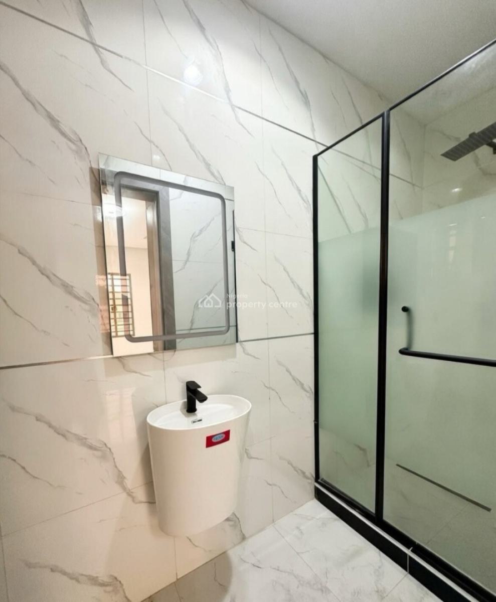 Tastefully Finished and Self-compound and Self-serviced 4 Bedroom En-s, Lekki Phase 1, Lekki, Lagos, Terraced Duplex for Sale