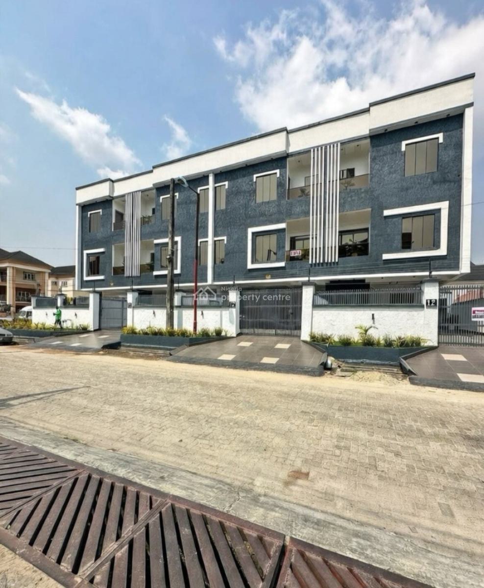 Tastefully Finished and Self-compound and Self-serviced 4 Bedroom En-s, Lekki Phase 1, Lekki, Lagos, Terraced Duplex for Sale