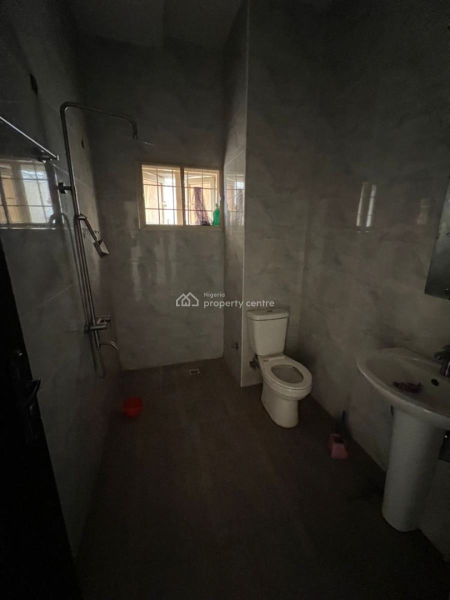 Standard 3 Bedroom with Balcony, Inside a Well Secured Estate in Apo Primary, Apo, Abuja, Flat / Apartment for Rent