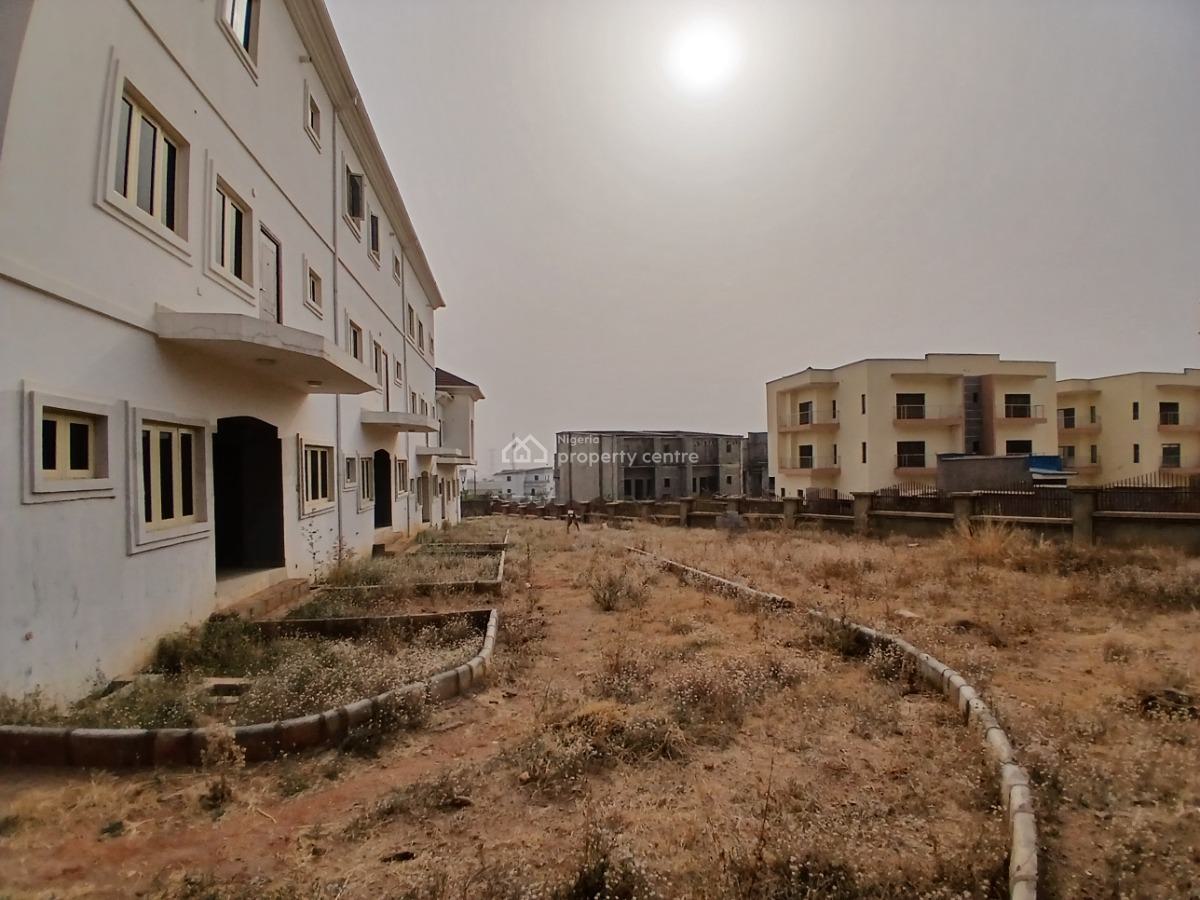 an Advance Finished Seven Units Terraced Duplexes, Mamman Kontogora Crescent, Katampe Extension, Katampe, Abuja, Terraced Duplex for Sale