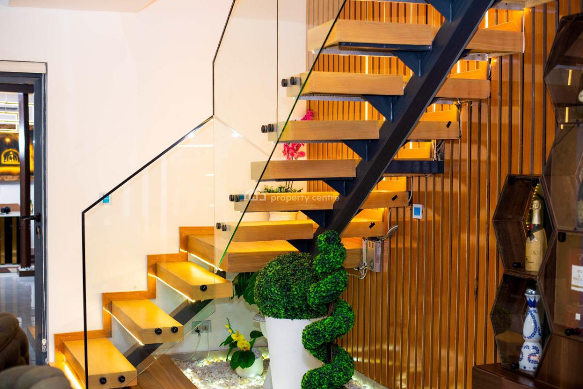 Luxury 3-bedroom Maisonette with Ps5 and Housekeeping, 24hrs Electricity with En-suite Rooms, Lekki Phase 1, Lekki, Lagos, Flat / Apartment Short Let