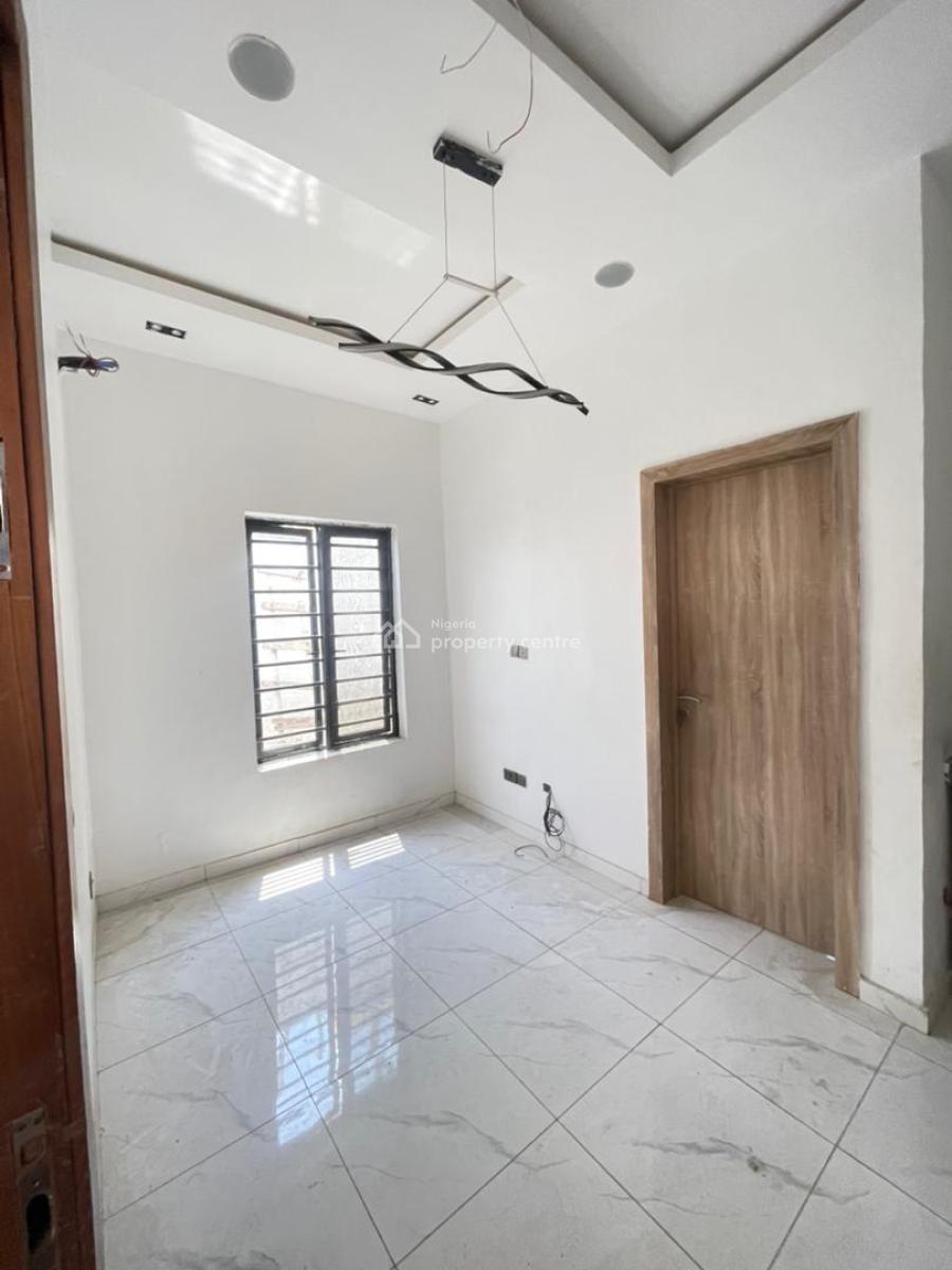 1 Bedroom Apartment with Swimming Pool, Ologolo, Lekki, Lagos, Block of Flats for Sale