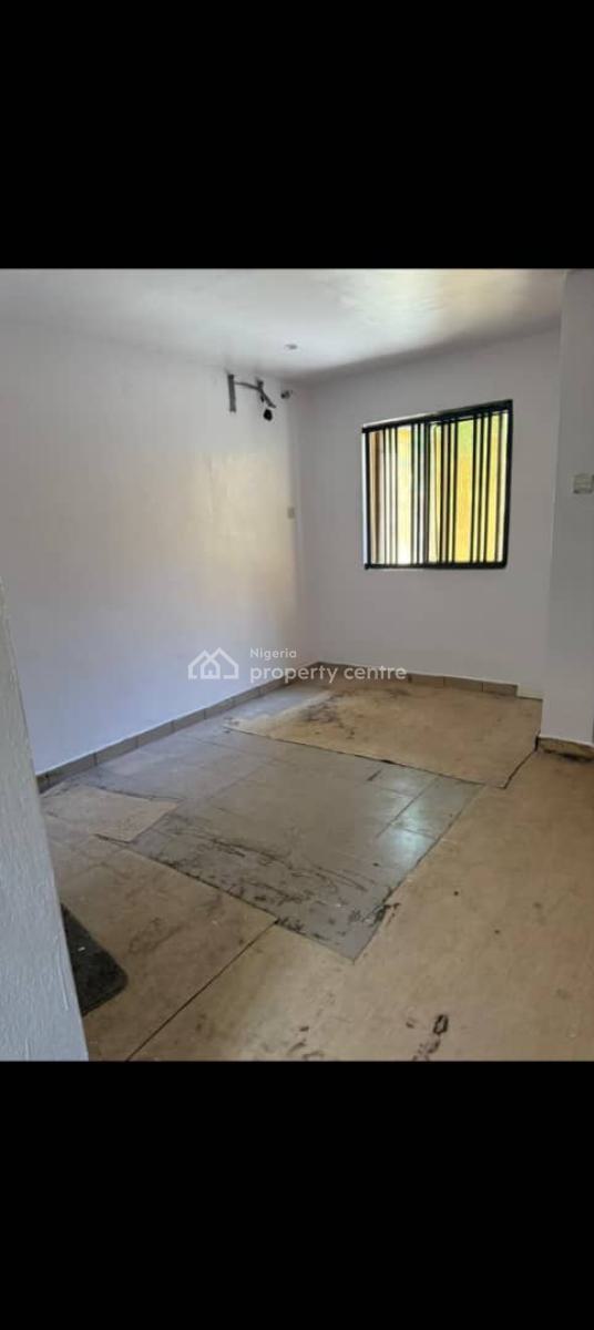 Self Contain, Off Admiralty Way, Lekki Phase 1, Lekki, Lagos, Self Contain (single Rooms) for Rent