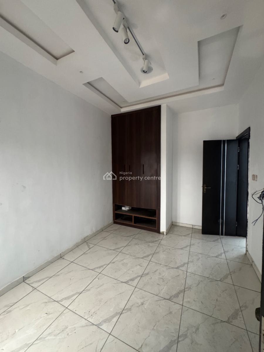 2 Bedroom Apartment, Ologolo, Lekki, Lagos, Flat / Apartment for Rent