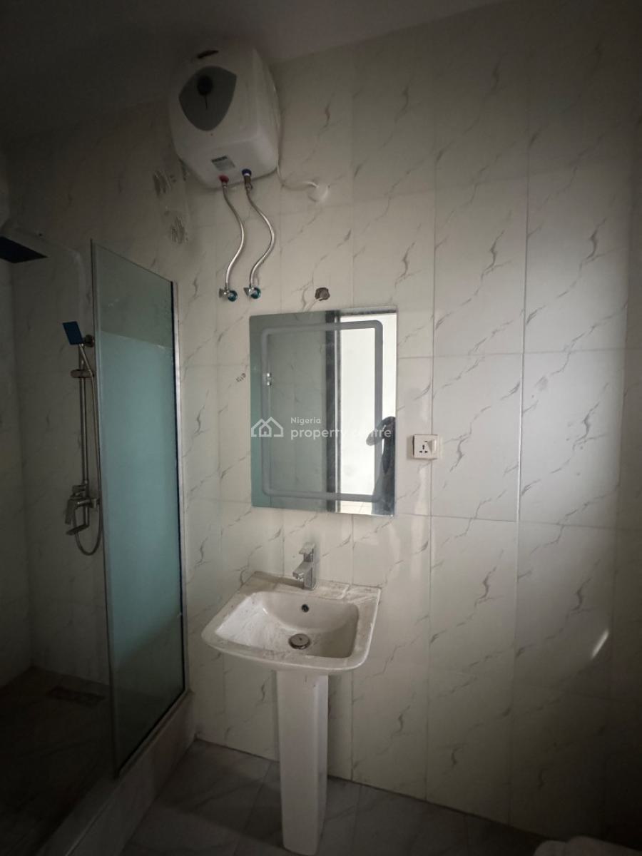 2 Bedroom Apartment, Ologolo, Lekki, Lagos, Flat / Apartment for Rent