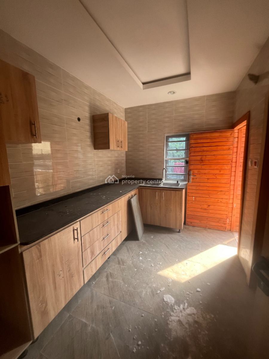 Spacious 3bedroom Flat in a Nice Environment, Abraham Adesanya, Ajah, Lagos, Flat / Apartment for Rent