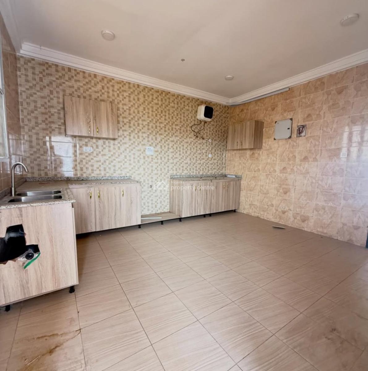 3 Bedrooms Penthouse with a Bq, 3rd Avenue, Gwarinpa, Abuja, House for Rent
