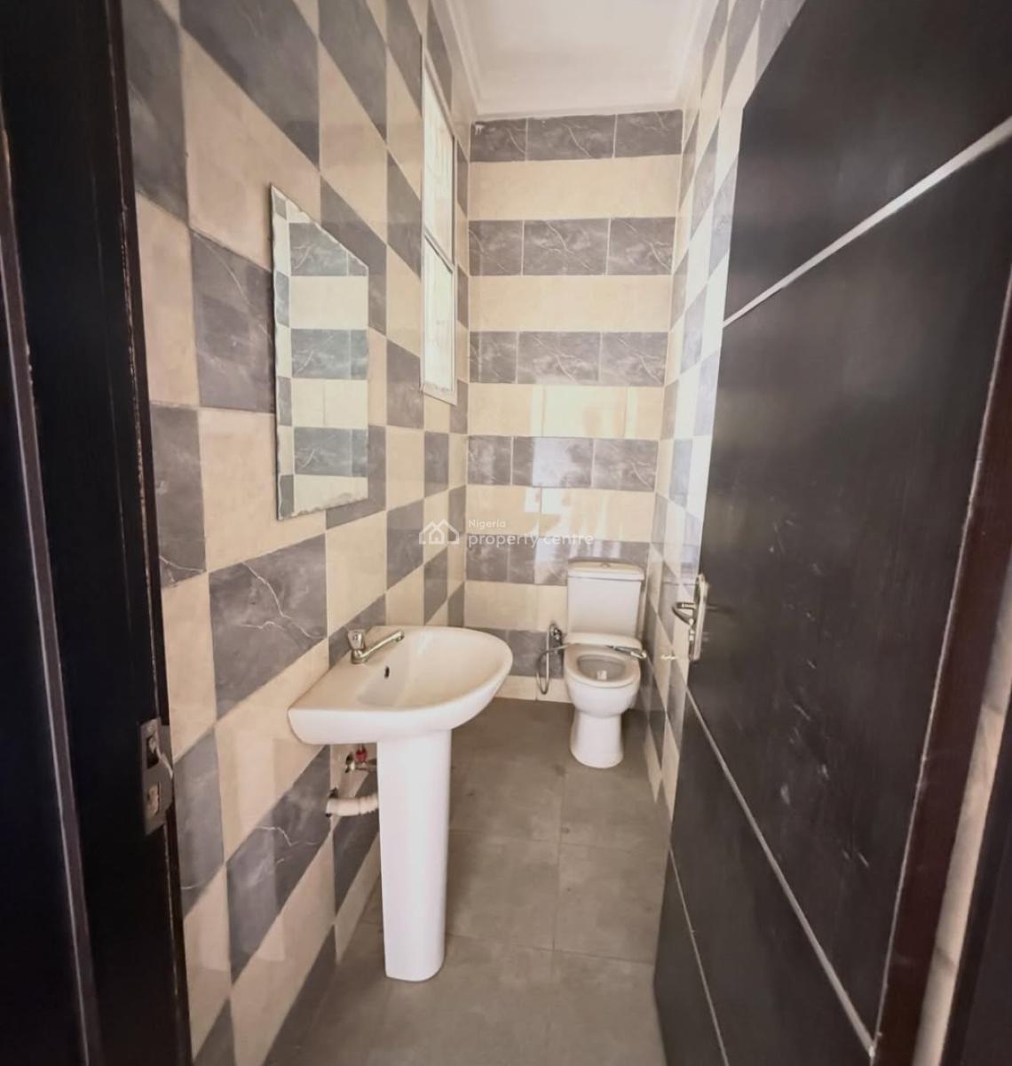 3 Bedrooms Penthouse with a Bq, 3rd Avenue, Gwarinpa, Abuja, House for Rent