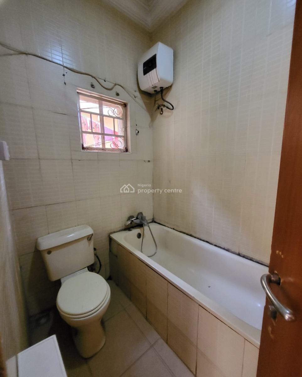 Luxurious Massive 2bedroom Flat, By Old Secteriate, Garki, Abuja, Flat / Apartment for Rent