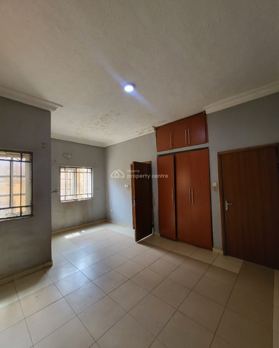 Luxurious Massive 2bedroom Flat, By Old Secteriate, Garki, Abuja, Flat / Apartment for Rent