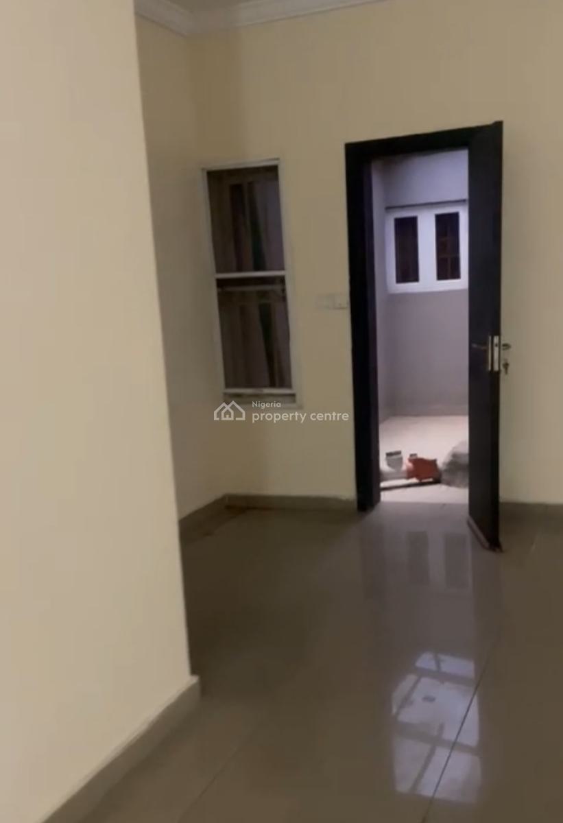 Spacious 3 Bedroom Apartment + Bq, Maryland, Lagos, Flat / Apartment for Rent