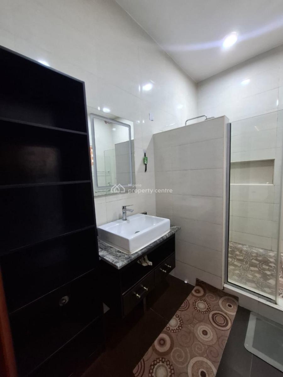 Spacious Well Built 4bedroom Terrace House, New Town, Iponri, Surulere, Lagos, Terraced Duplex for Rent