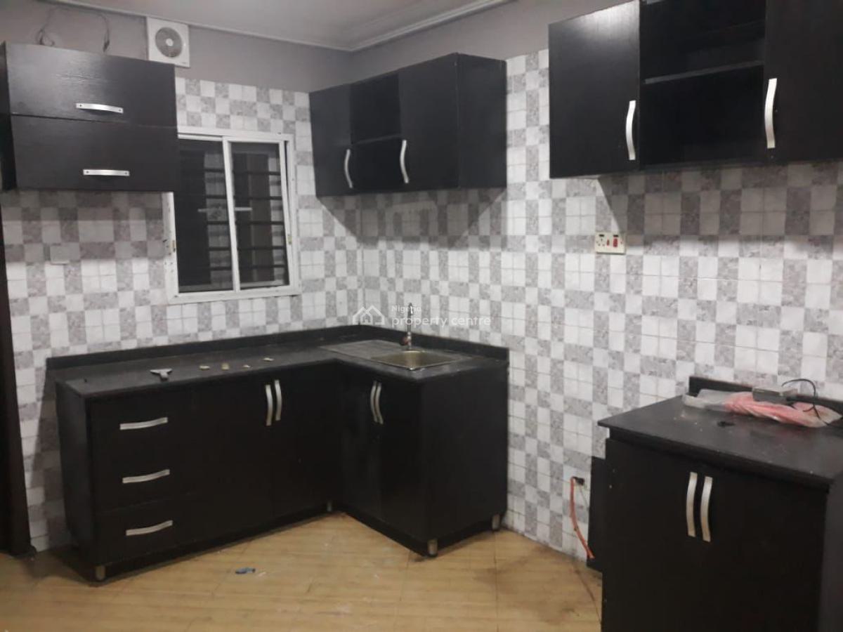 Sharp 2 Bedrooms in an Estate, Ajah, Lagos, Flat / Apartment for Rent