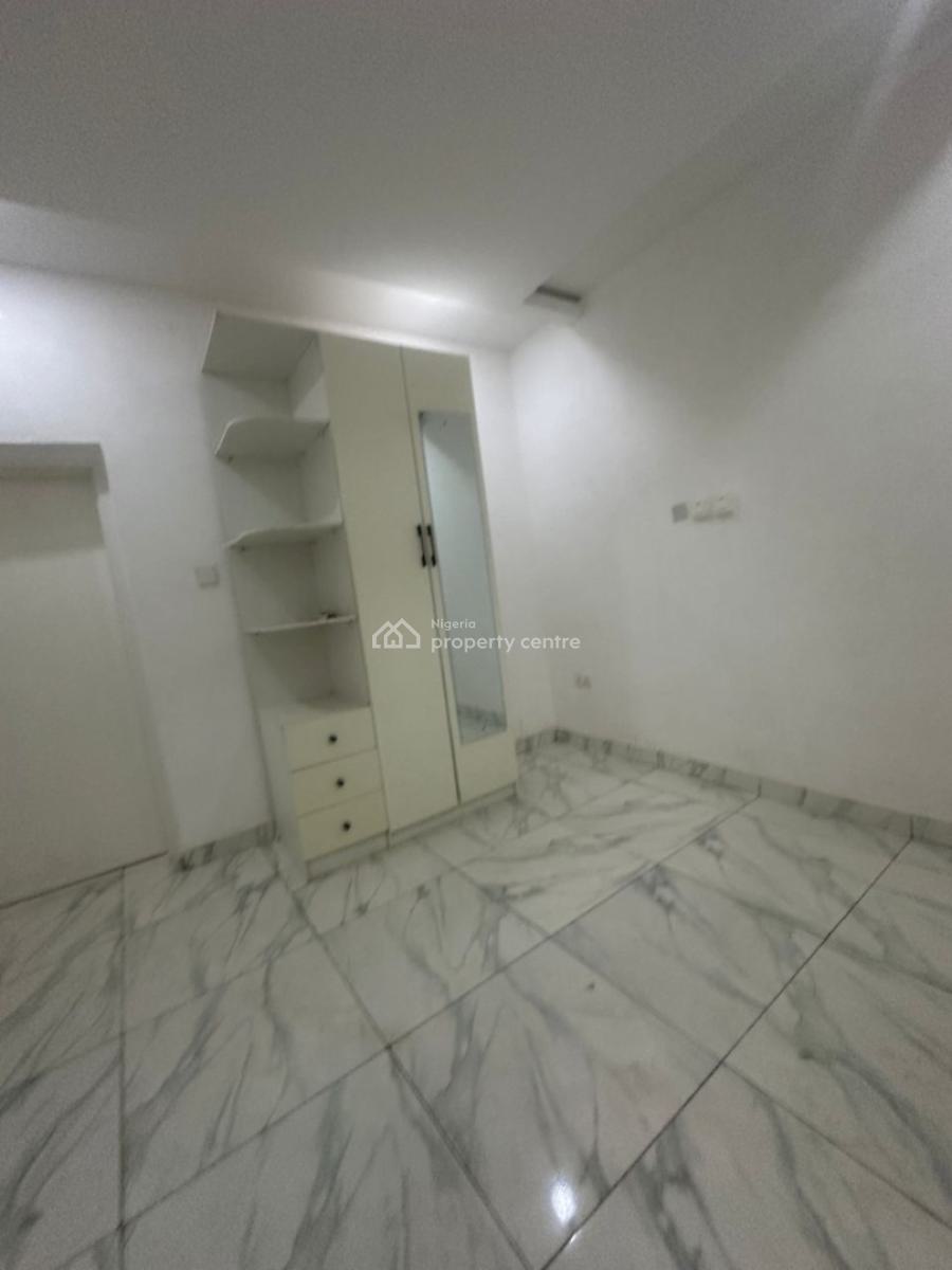 Spacious 2 Bedrooms Apartment, Guzape District, Abuja, Flat / Apartment for Rent
