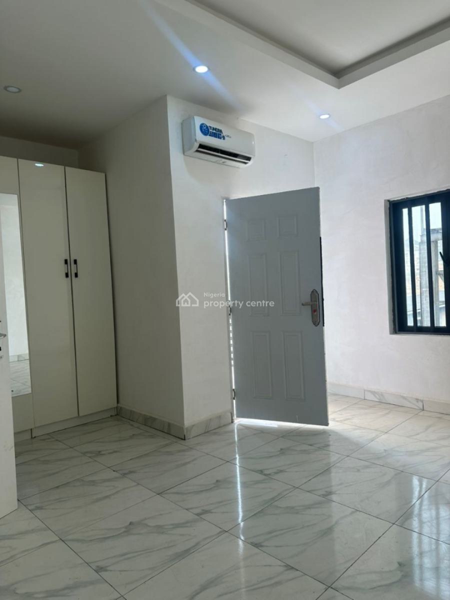 Spacious 2 Bedrooms Apartment, Guzape District, Abuja, Flat / Apartment for Rent
