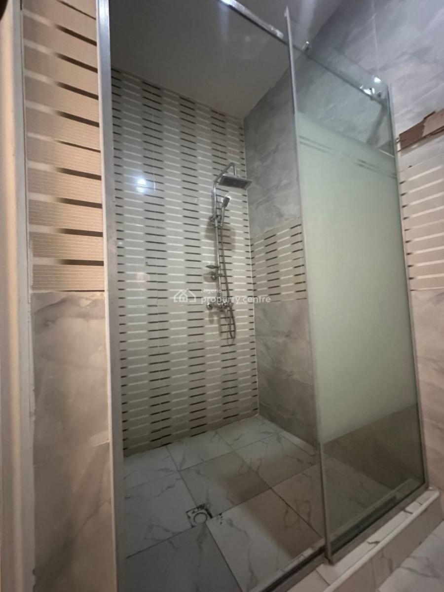 Spacious 2 Bedrooms Apartment, Guzape District, Abuja, Flat / Apartment for Rent