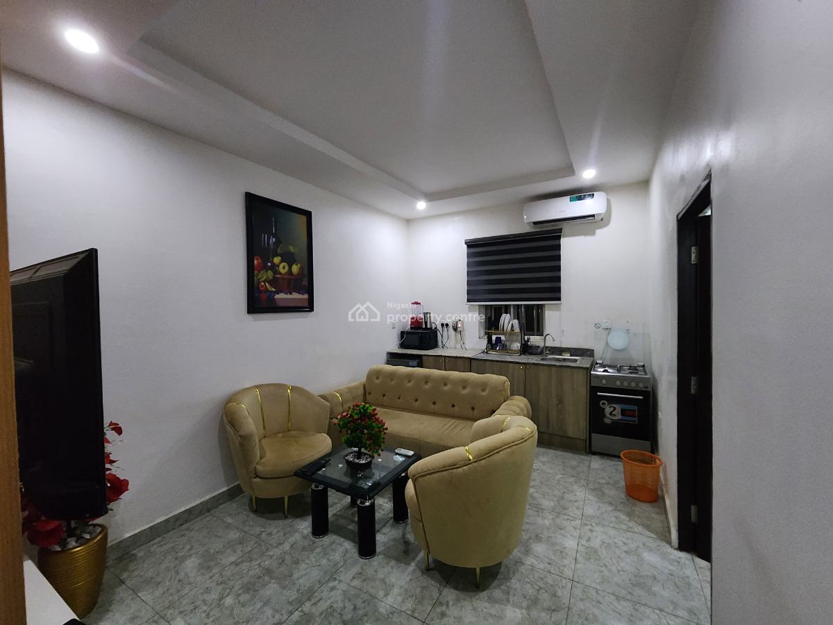 Well Located Luxury Cozy One Bedroom Apartment at Wuse Zone One, Abuja, Gonder Street, Zone 1, Wuse, Abuja, Mini Flat (room and Parlour) Short Let