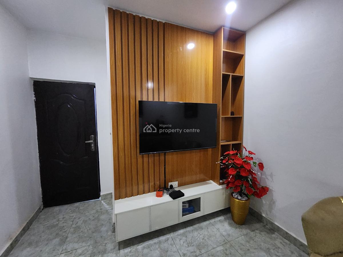 Well Located Luxury Cozy One Bedroom Apartment at Wuse Zone One, Abuja, Gonder Street, Zone 1, Wuse, Abuja, Mini Flat (room and Parlour) Short Let