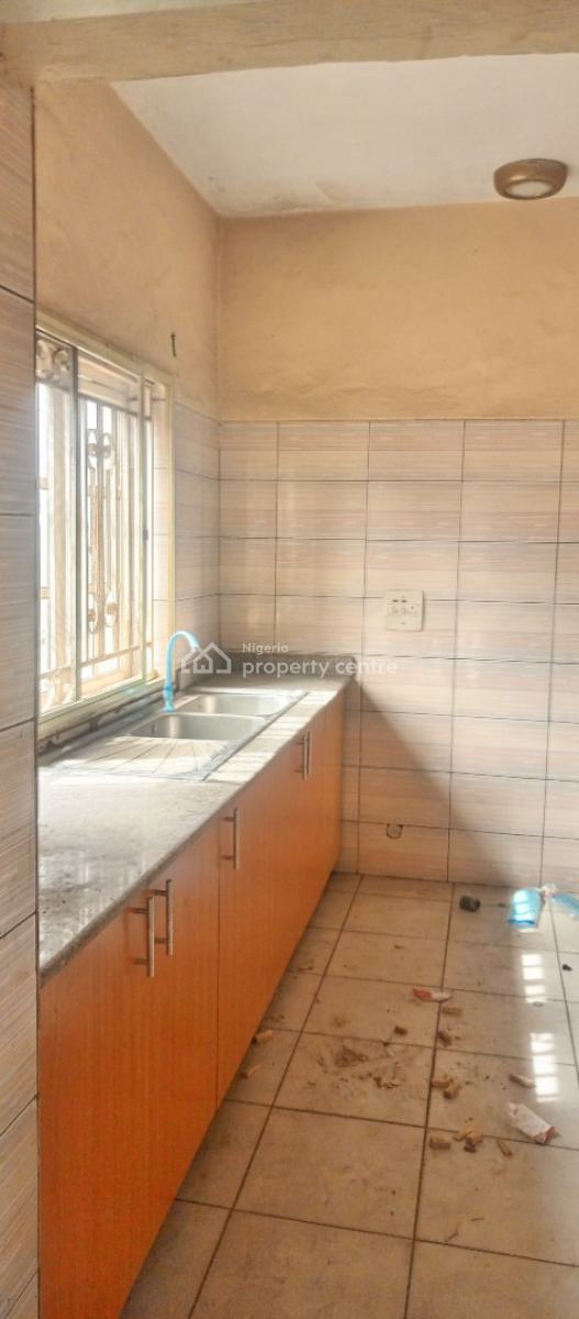 Standard 3-bedroom Apartment with Good Light 2 Minutes to The Express, Jehovah Witness, Bogije, Ibeju Lekki, Lagos, Flat / Apartment for Rent