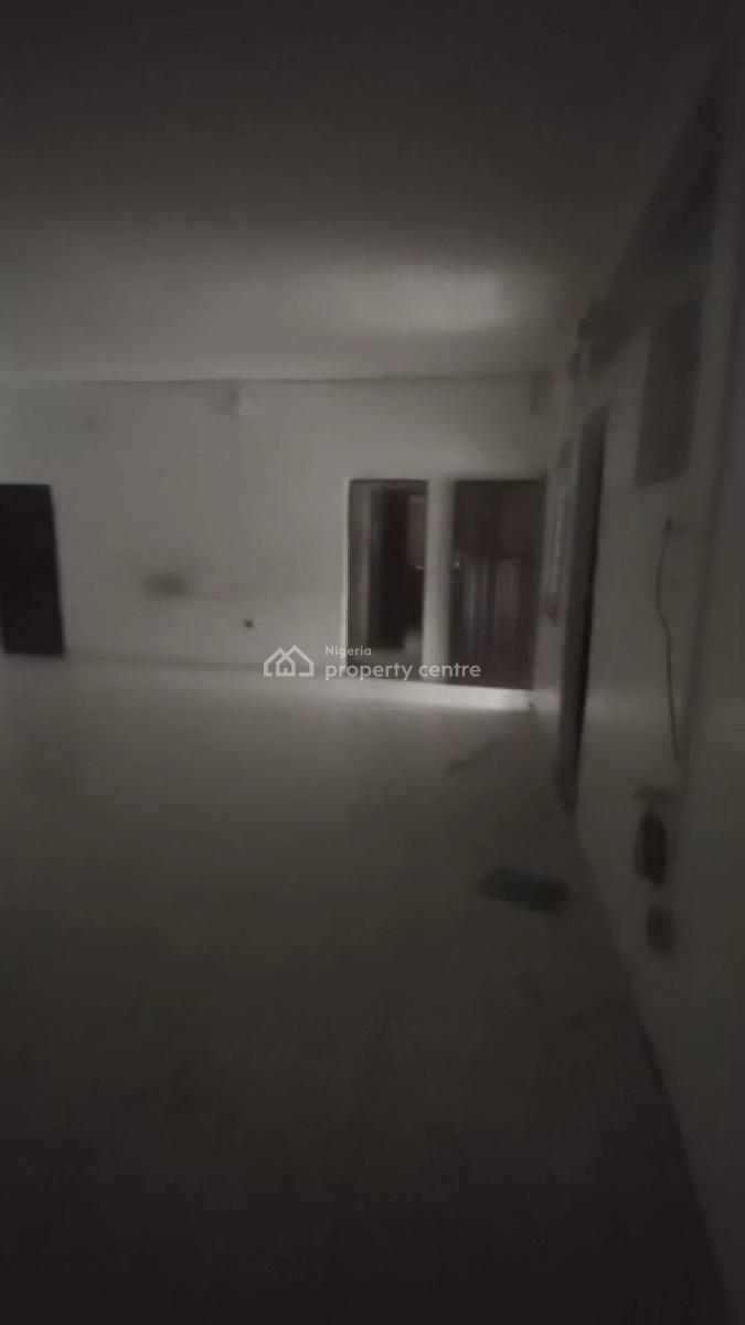 Spacious 3-bedroom Ground Floor Apartment, Gra, Ogudu, Lagos, Flat / Apartment for Rent