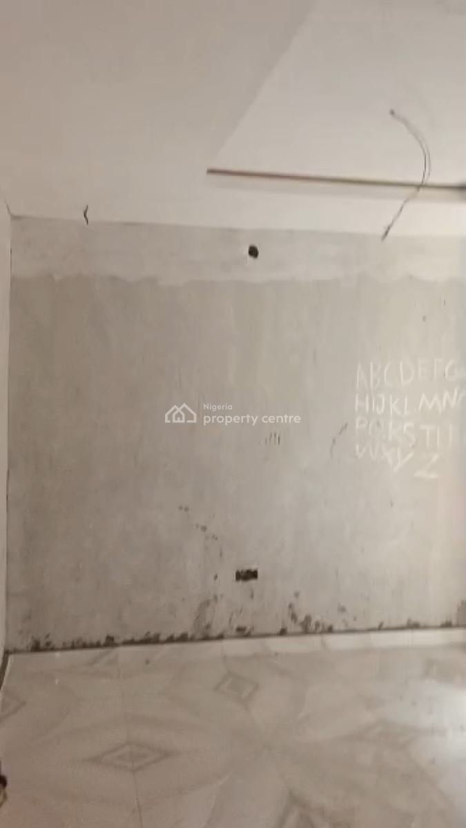 Standard and Well-maintained Mini Flat, Ebute Metta East, Yaba, Lagos, Mini Flat (room and Parlour) for Rent