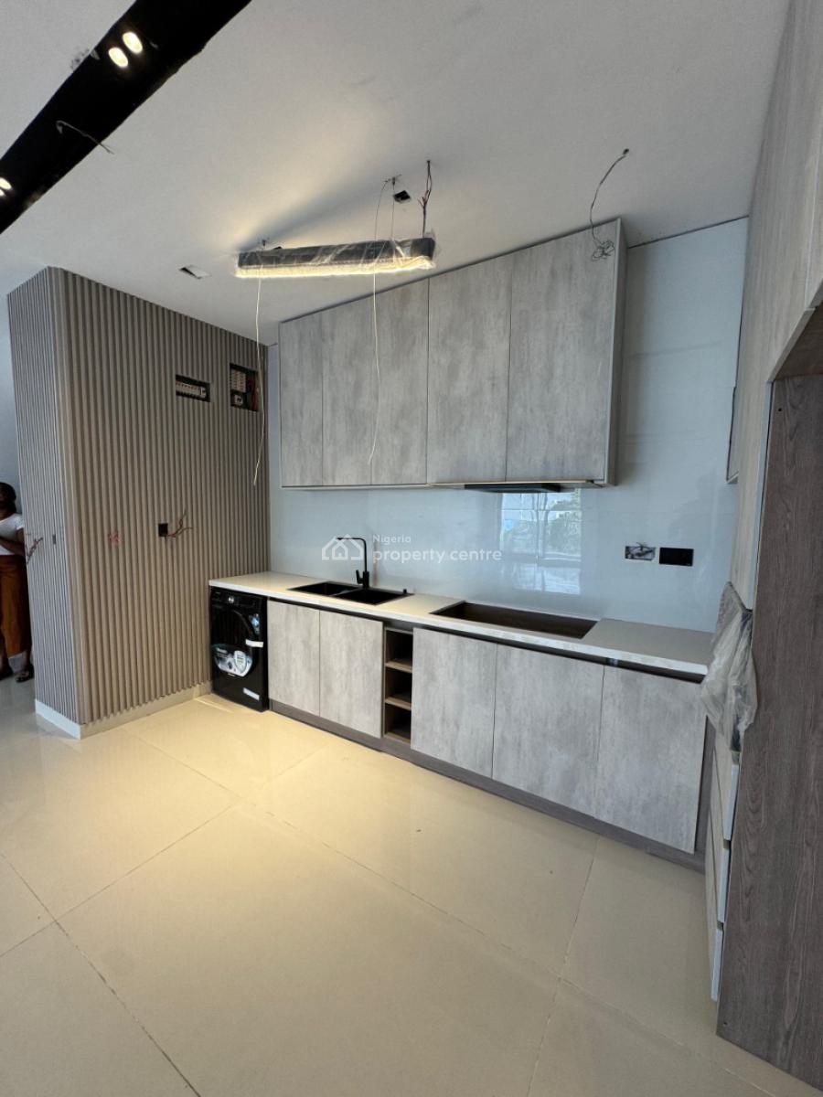 Gorgeous 2 Bedroom Maisonnette with a Bq,pool, Elevator,gym., Lekki Phase 1, Lekki, Lagos, Flat / Apartment for Sale