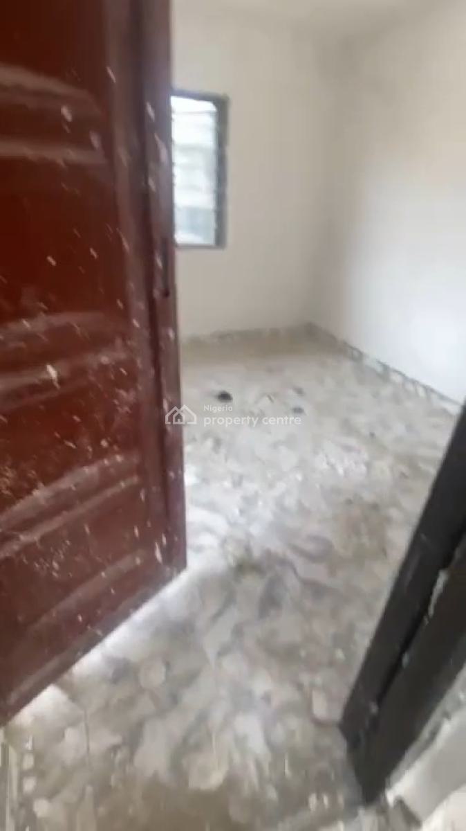 Newly Built Self Contain Room, Shomolu, Lagos, Self Contain (single Rooms) for Rent