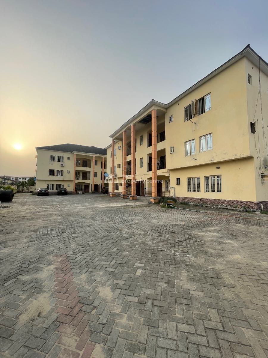 Beautiful 3 Bedroom Apartment Available, Lagos Business School, Ajah, Lagos, Flat / Apartment for Rent