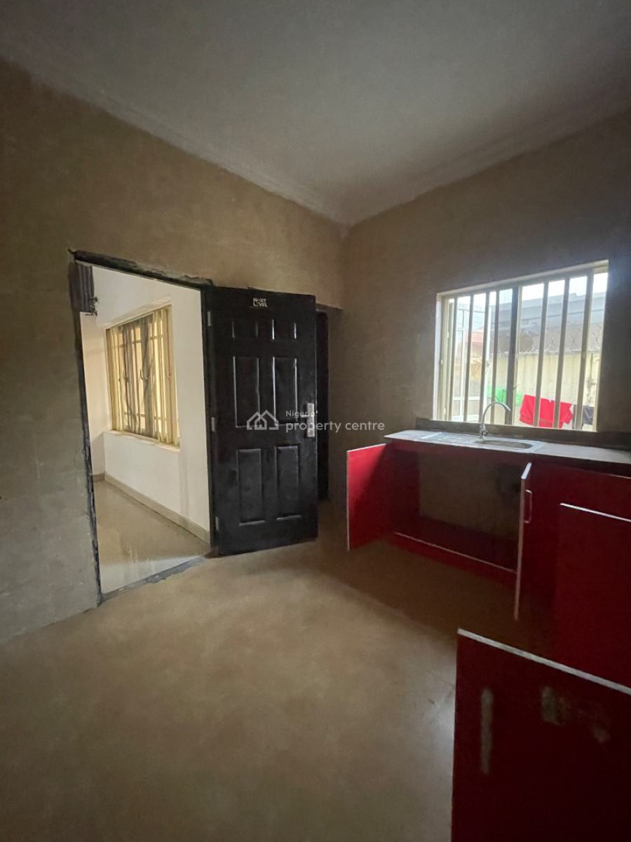 Beautiful 3 Bedroom Apartment Available, Lagos Business School, Ajah, Lagos, Flat / Apartment for Rent