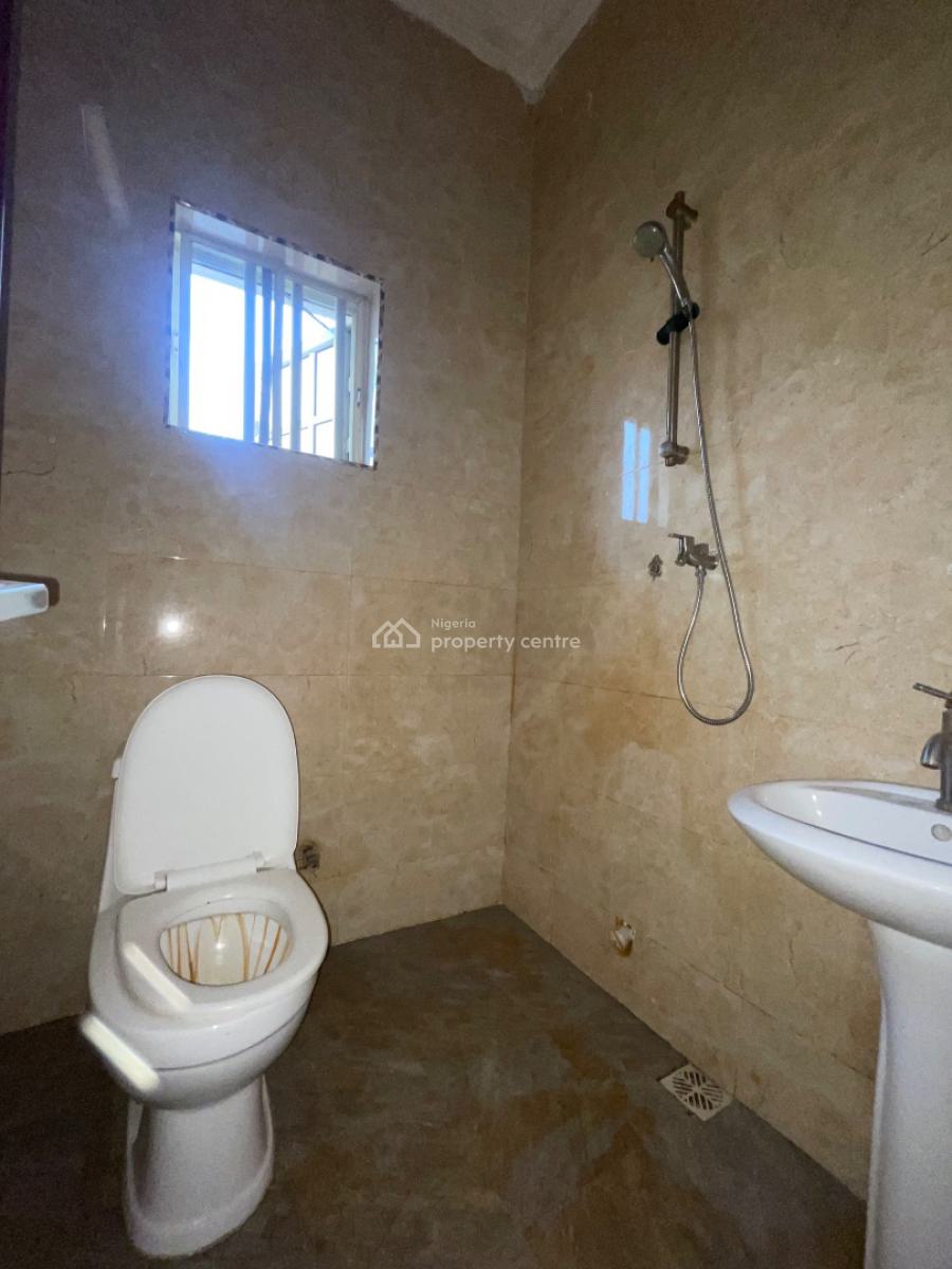 Beautiful 3 Bedroom Apartment Available, Lagos Business School, Ajah, Lagos, Flat / Apartment for Rent