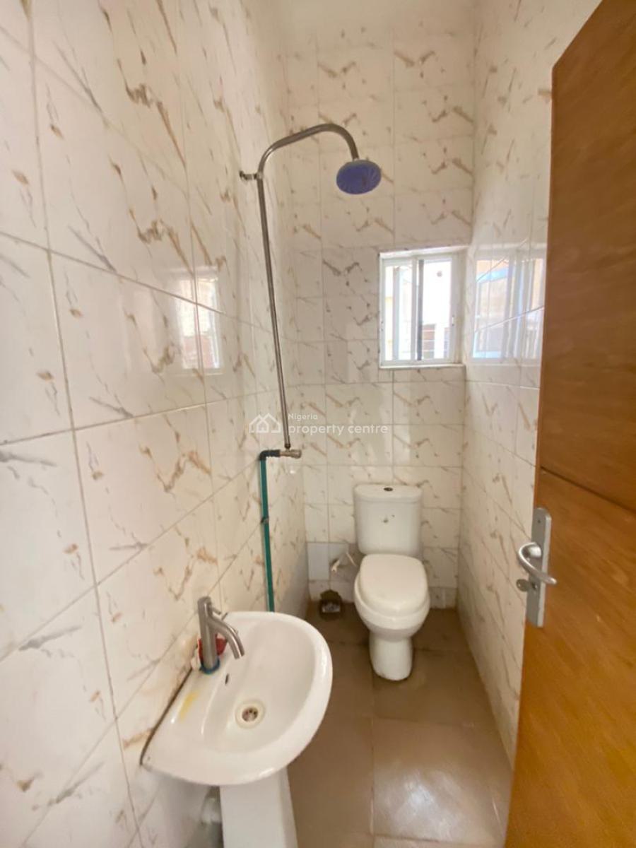 Spacious Studio Apartment, Ground Floor, Chevron, Lekki, Lagos, Flat / Apartment for Rent