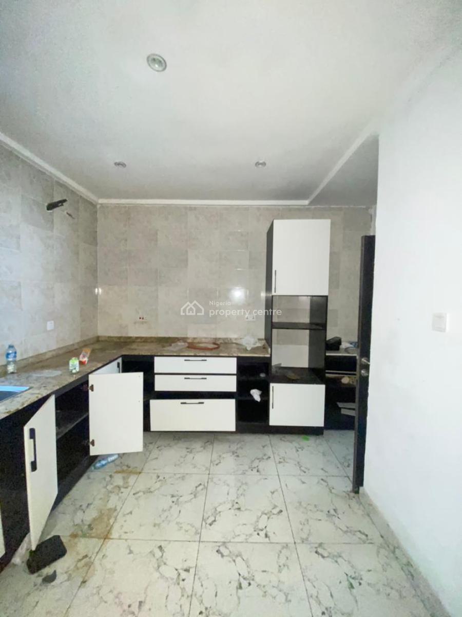 Spacious 3 Bedroom Apartment, Ground Floor, Orchid, Lekki, Lagos, Flat / Apartment for Rent