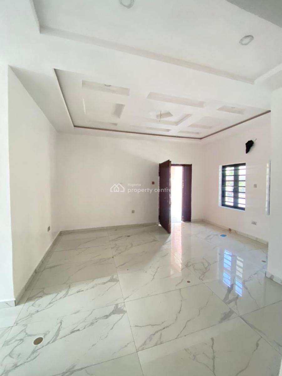Lovely 2 Bedrooms Apartment, Ground Floor, Lekki Conservation Road, Lekki, Lagos, Flat / Apartment for Rent