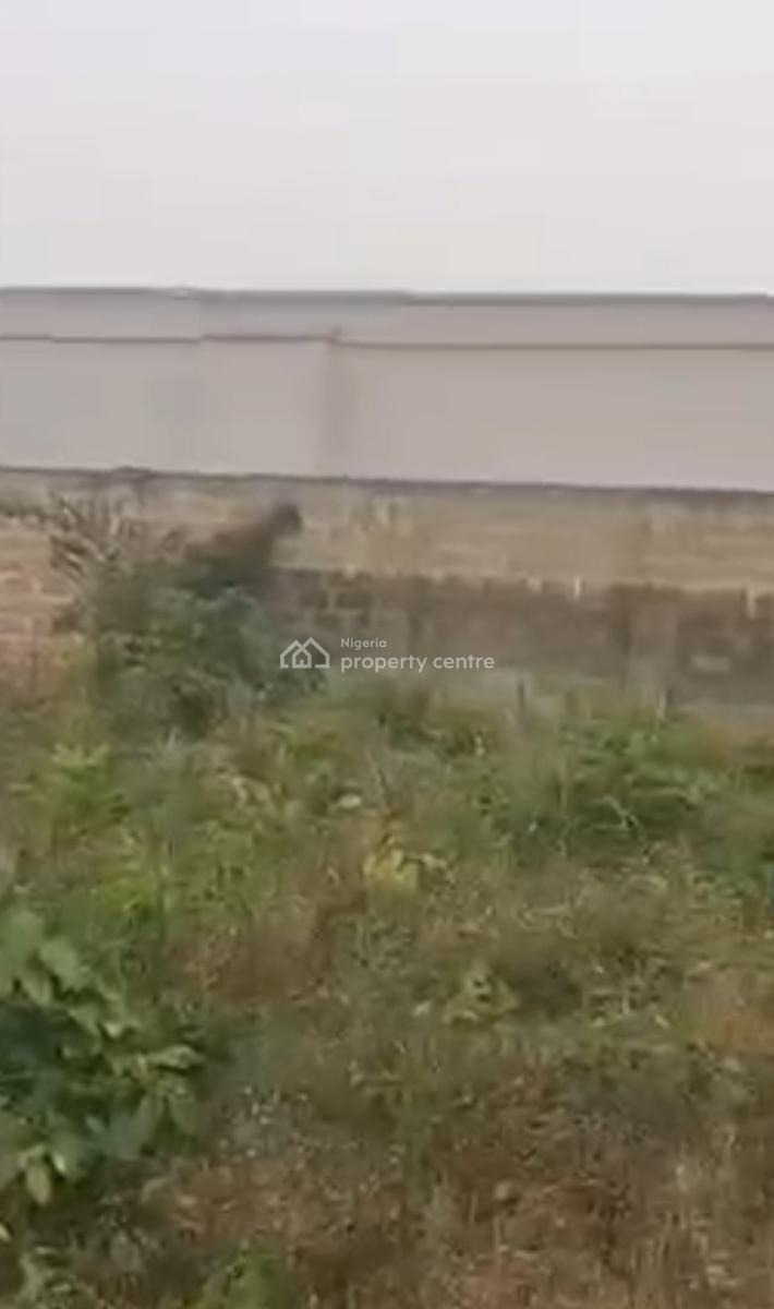 Gated 100ft By 100ft Very Close to The Road Off Ayelala Amagba Gra Ben, Off Ayelala Amagba Gra Benin City Edo State !!, Benin, Oredo, Edo, Residential Land for Sale