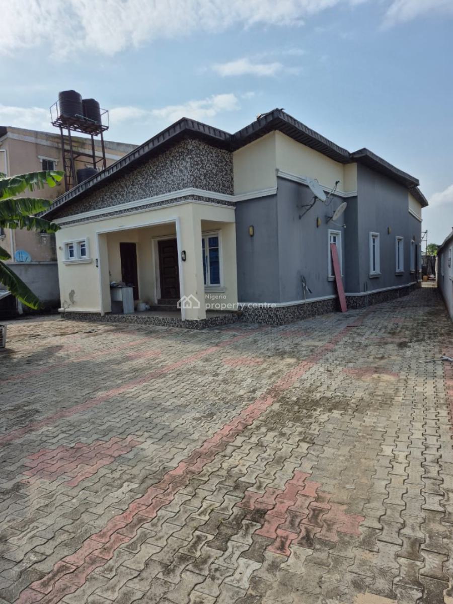 Distress Detached Bungalow in a Gated Area, Sangotedo, Ajah, Lagos, Detached Bungalow for Sale