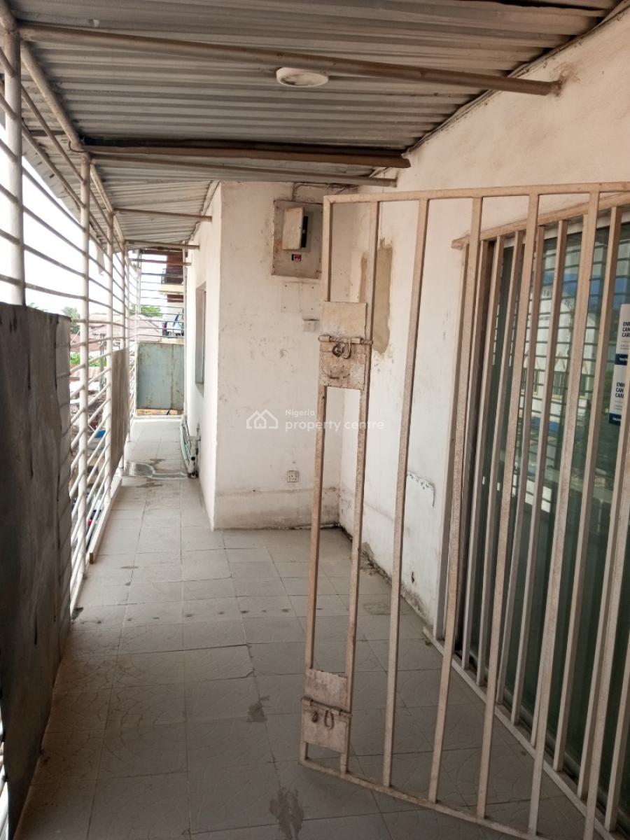 Commercial Or Residential 4 Bedrooms Flat, Upstairs, Self Stairs Facing Express, Ajah, Lagos, Flat / Apartment for Rent