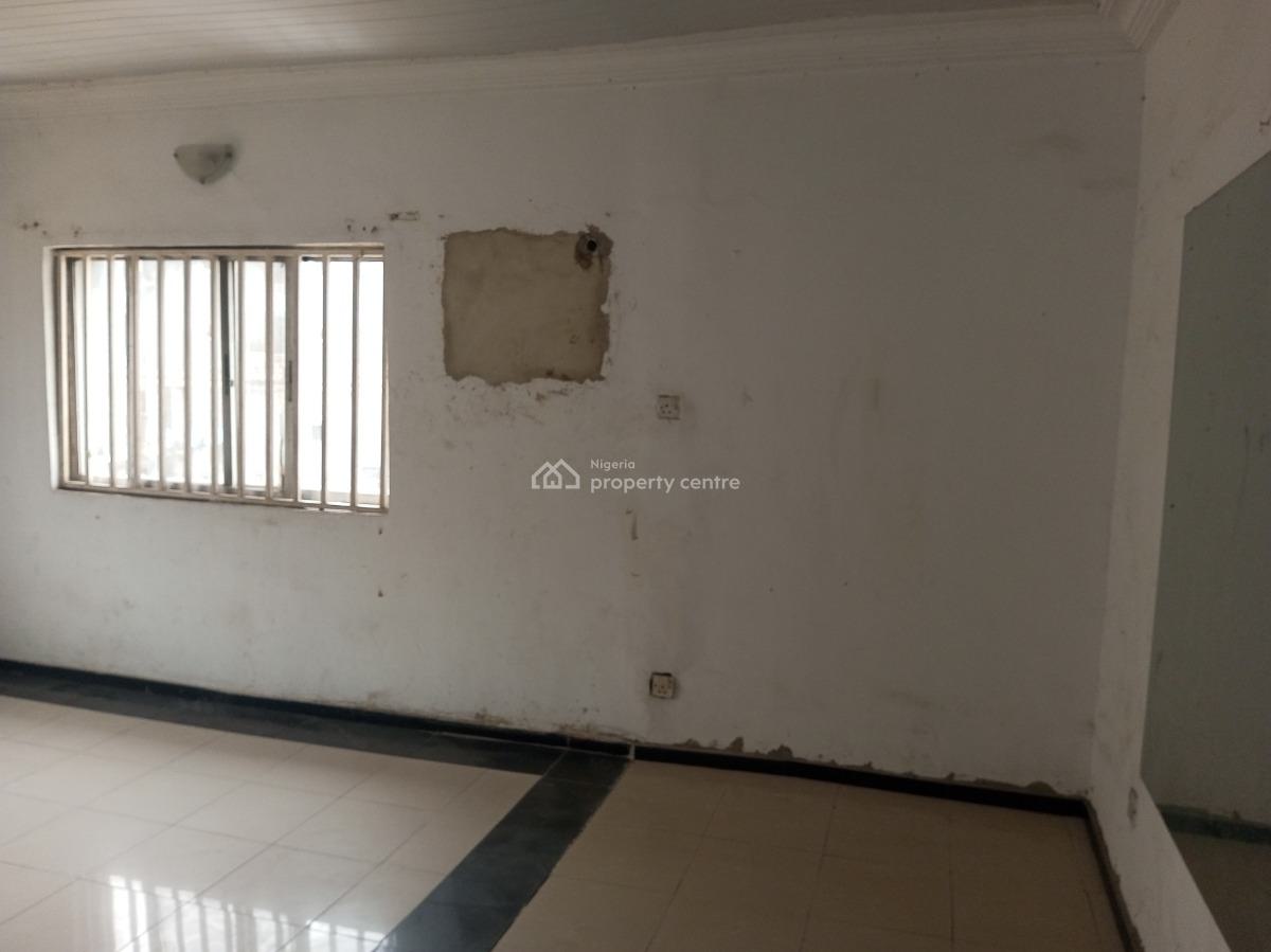 Commercial Or Residential 4 Bedrooms Flat, Upstairs, Self Stairs Facing Express, Ajah, Lagos, Flat / Apartment for Rent