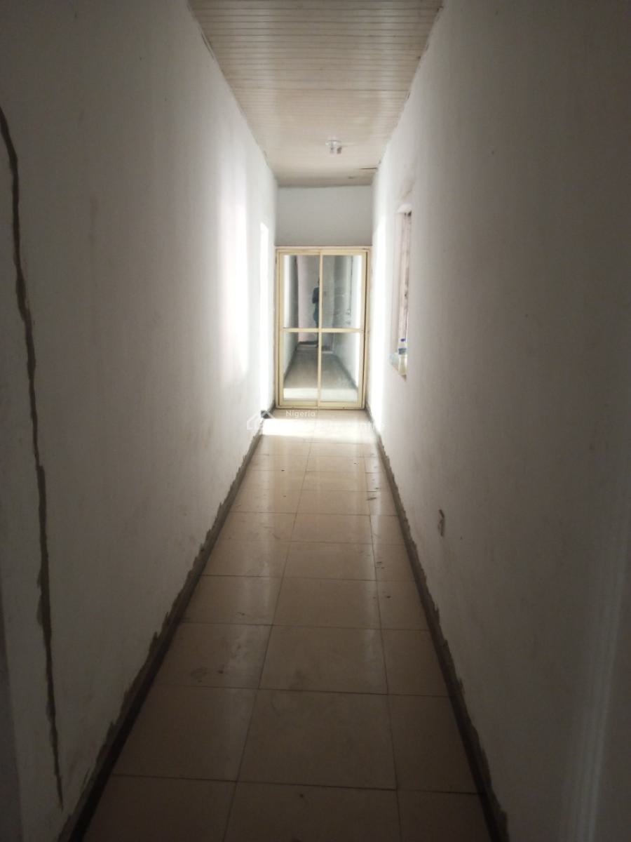 Commercial Or Residential 4 Bedrooms Flat, Upstairs, Self Stairs Facing Express, Ajah, Lagos, Flat / Apartment for Rent