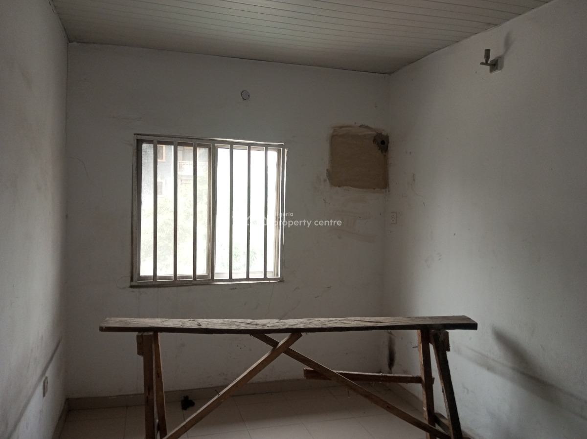 Commercial Or Residential 4 Bedrooms Flat, Upstairs, Self Stairs Facing Express, Ajah, Lagos, Flat / Apartment for Rent
