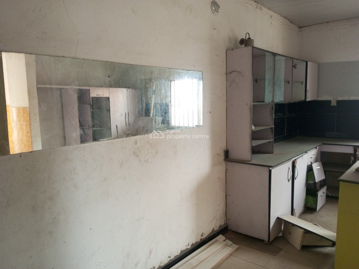 Commercial Or Residential 4 Bedrooms Flat, Upstairs, Self Stairs Facing Express, Ajah, Lagos, Flat / Apartment for Rent
