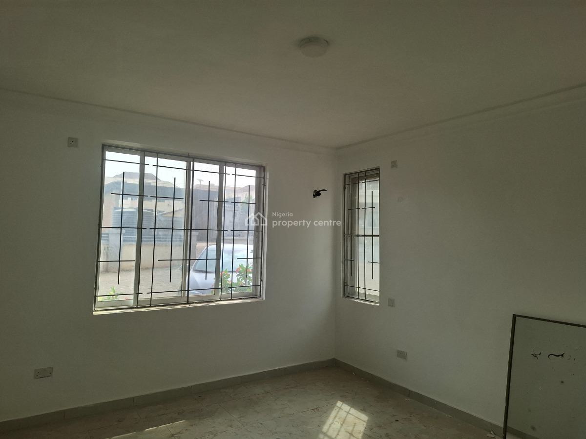 Nice 2 Bedroom Flat on First Floor, Inside Estate at Maitama, Maitama District, Abuja, Flat / Apartment for Rent